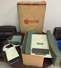 Vintage Apple II Plus A2S1048 Computer NOT TESTED , Box, floppy Disk Drive Apple picture
