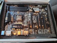 ASRock Z77 Extreme4, LGA 1155, Intel (90-MXGKX0-A0UAYZ) Motherboard In Box picture