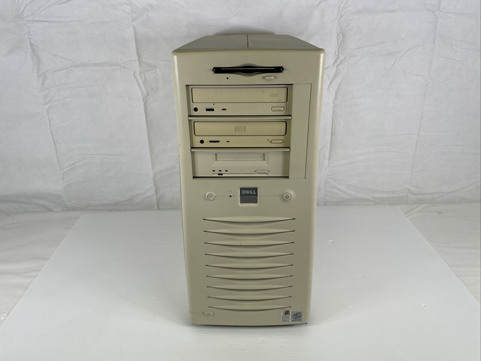 Vintage Dell Precision 420 MT - Intel Pentium II 866MHz - 384MB Ram - No HDD/OS